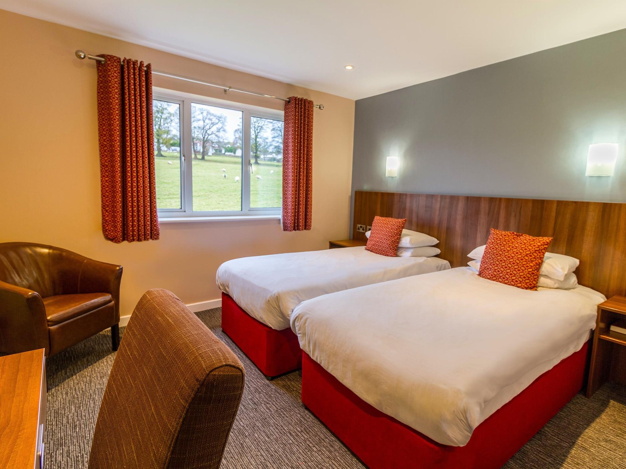 Halkyn Springfield Hotel & Health Club מראה חיצוני תמונה